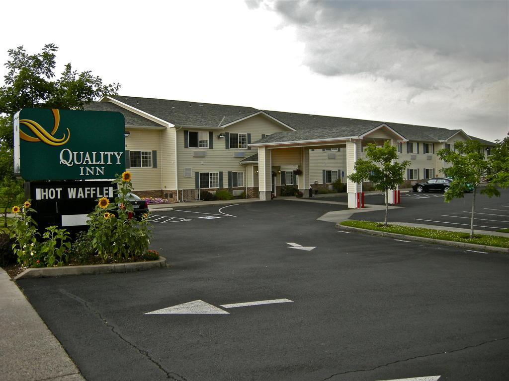 Quality Inn Bend Exteriör bild
