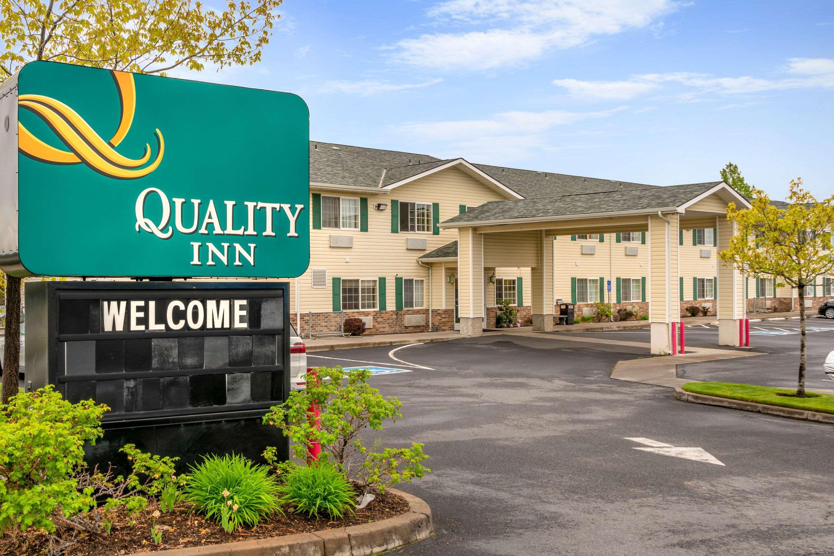 Quality Inn Bend Exteriör bild